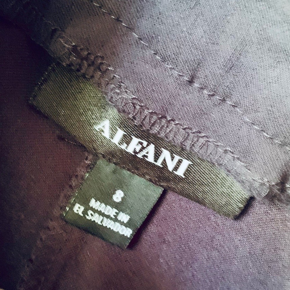 Alfani Women's Dark Blue Capris tummy control design - Picture 5 of 11